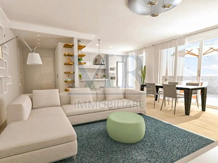 Appartamento con 5 locali in vendita in Via Ugo Foscolo, Albignasego