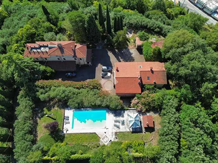 Casa con 10 locali in vendita in Via Montespada, Sona