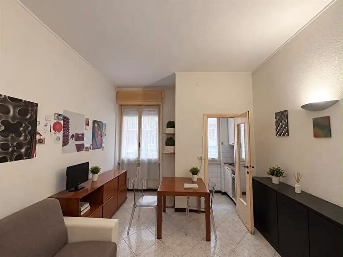 Appartamento monolocale in affitto in Via Paolo Mantegazza, Milano