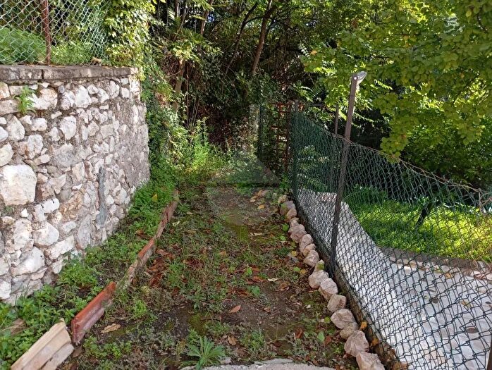 Casa con 5 locali in vendita in SantiCosmaEDamiano, Santi Cosma E Damiano