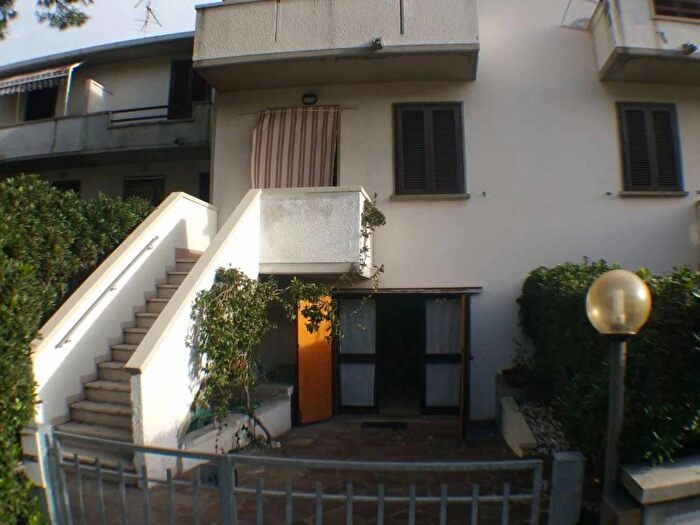 Appartamento con 6 locali in affitto in Via Lombardia, Mazzanta, Rosignano Marittimo