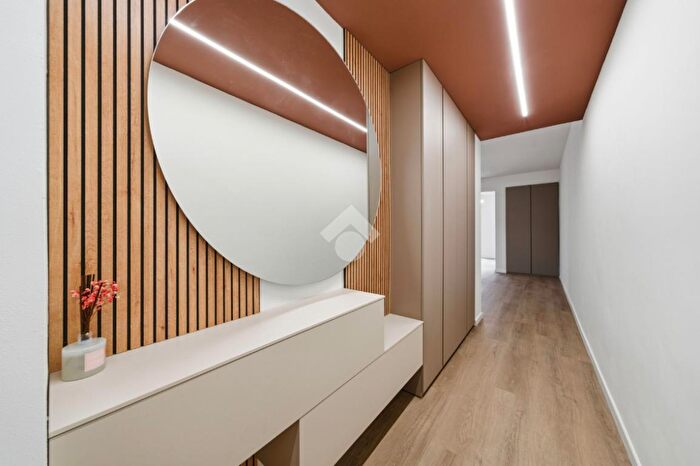 Appartamento trilocale in vendita in Piazza della Resistenza, Novellara