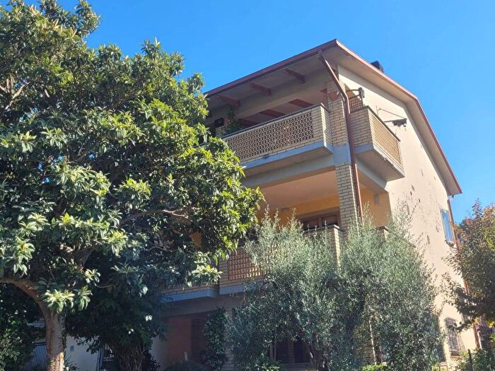 Appartamento con 5 locali in affitto in Via Sapri, San Mariano, Corciano
