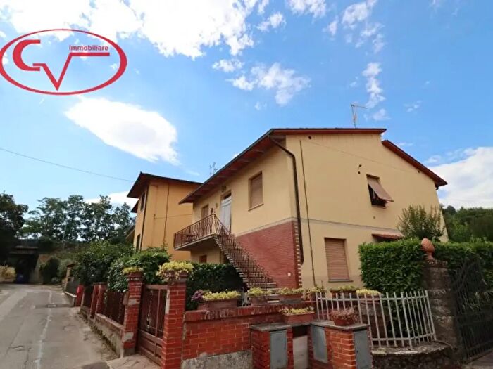 Casa con 5 locali in vendita in Strada di Mercatale, Bucine
