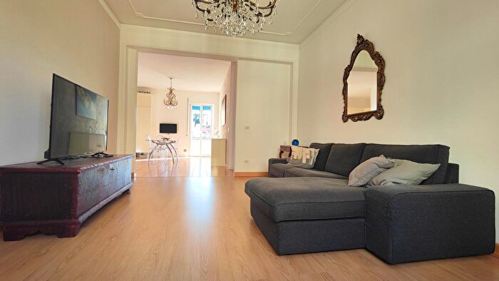 Appartamento trilocale in vendita in Via del Castello, Piacenza