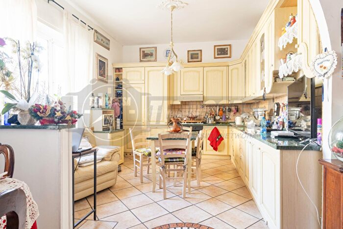 Appartamento quadrilocale in vendita in Via Temistocle Guerrazzi, Livorno