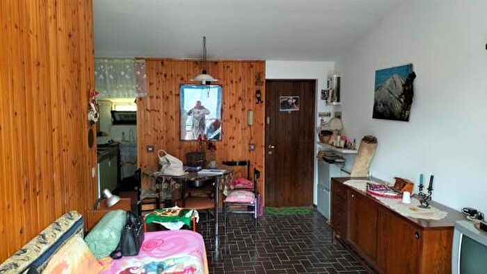 Appartamento bilocale in vendita in Via Monte Arera, Oltre Il Colle