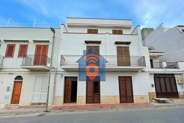 Appartamento con 7 locali in vendita in Via G Caboto Castelvetrano, Castelvetrano