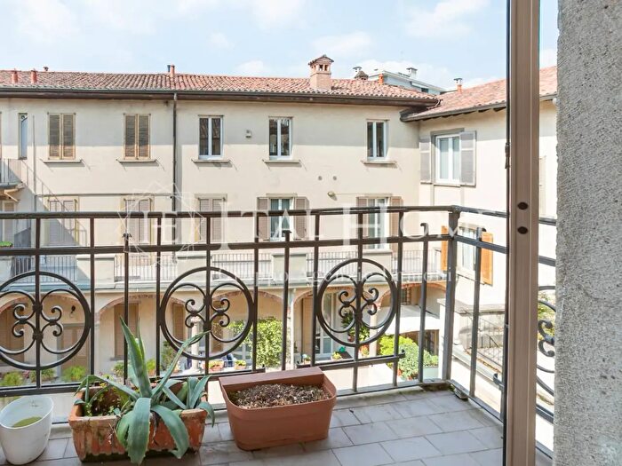 Appartamento trilocale in vendita in Via Masone, Bergamo