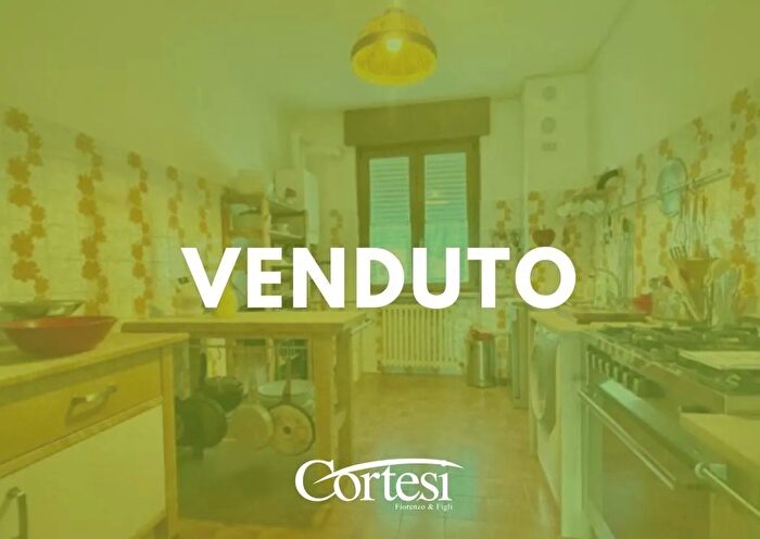 Appartamento quadrilocale in vendita in Via Nazionale Casazza, Casazza