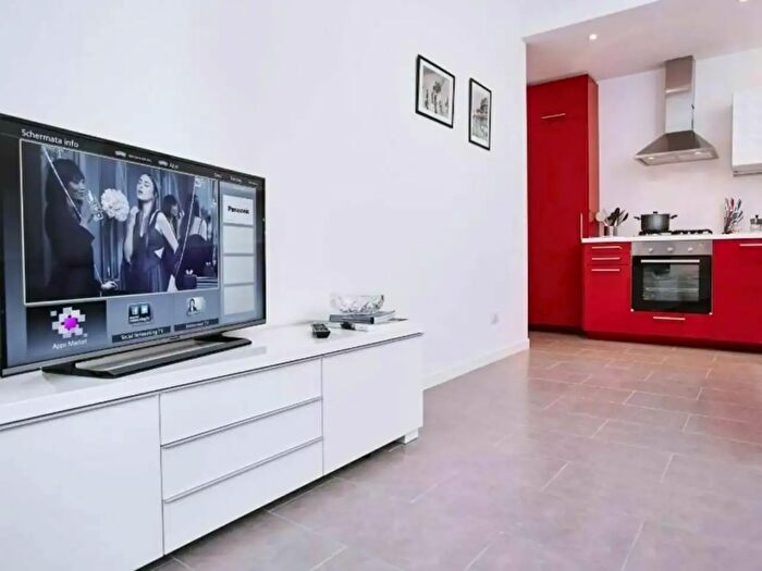 Appartamento monolocale in affitto in Via Fiuggi, Milano