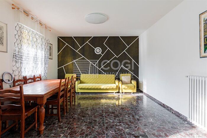 Casa quadrilocale in vendita in Via Dante Alighieri, Massa Lombarda