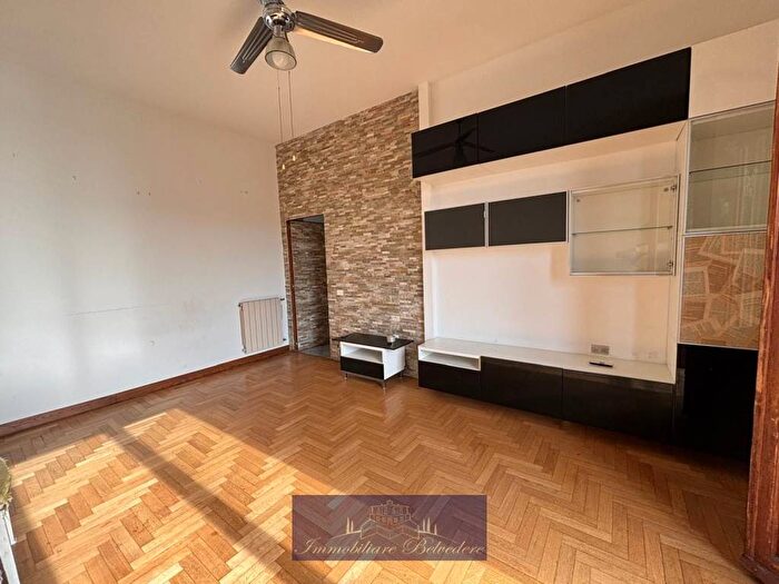 Appartamento quadrilocale in affitto in Via Rosolino Pilo, Campo di Marte, Firenze
