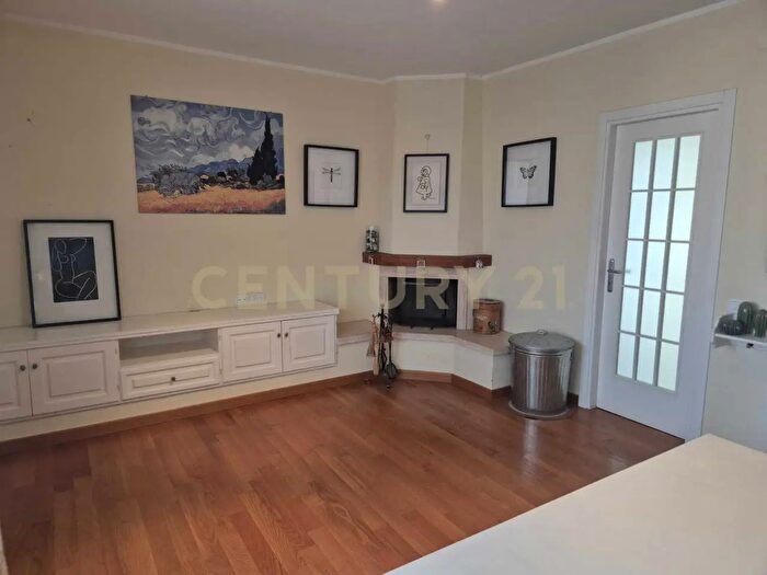 Casa con 6 locali in vendita in Via Fratelli Matteini, Grosseto