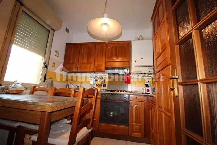 Appartamento con 5 locali in vendita in Via Martin Luther King Pontedera, Pontedera