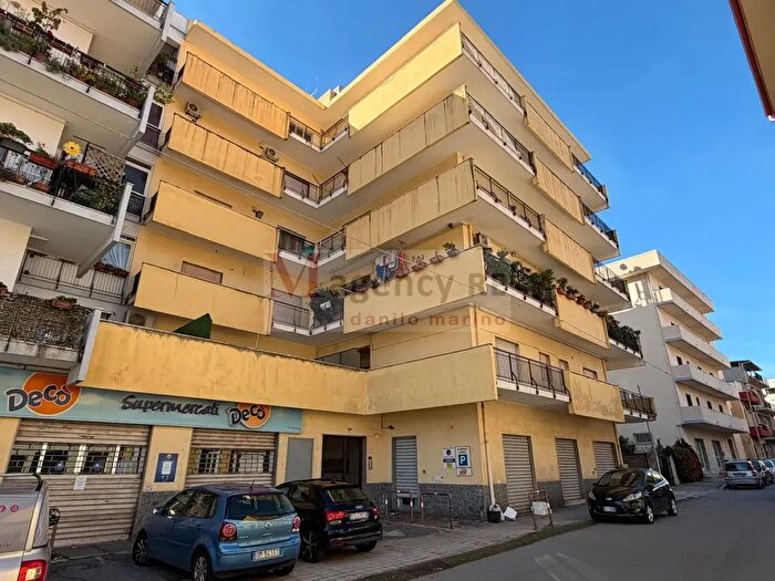 Appartamento trilocale in vendita in Via Ravagnese Superiore, Reggio Calabria