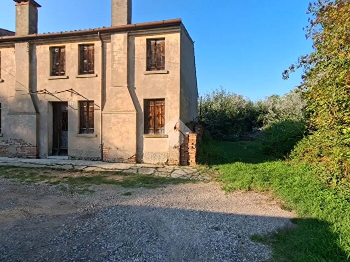 Casa quadrilocale in vendita in Via Palazzi, Occhiobello
