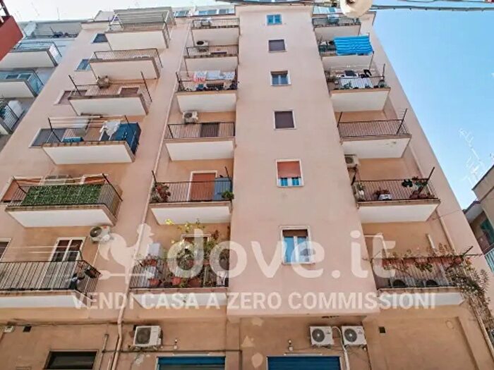 Appartamento trilocale in vendita in Via Vaccarella, Taranto