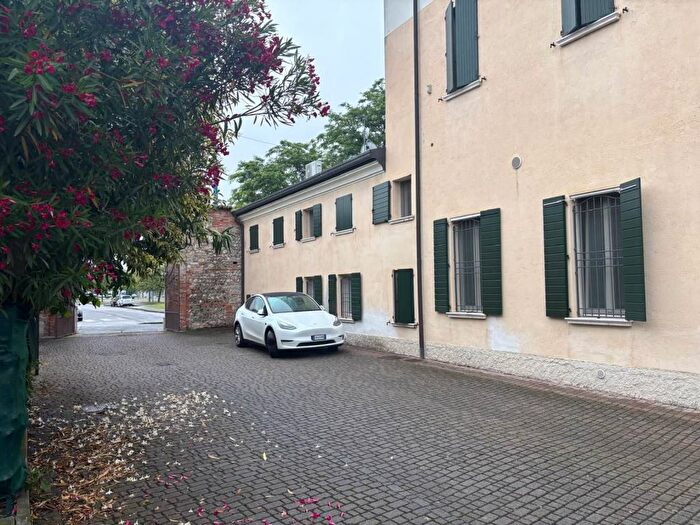 Appartamento bilocale in affitto in Via Colombaie, Violino, Brescia