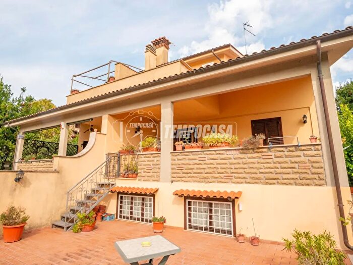 Casa con 5 locali in vendita in Via delle Margherite B a, Anguillara Sabazia