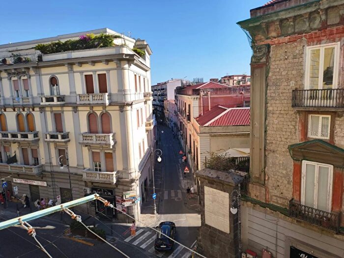 Appartamento trilocale in vendita in Corso Giuseppe Garibaldi Portici, Portici