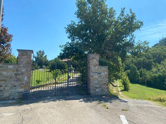 Casa con 11 locali in vendita in Via del Pretorio Sassuolo, Sassuolo