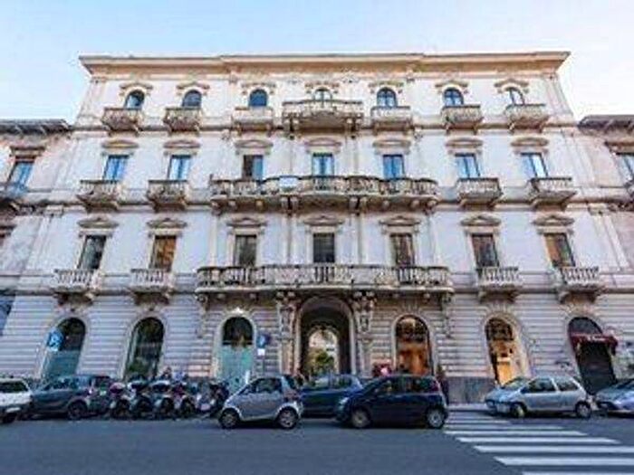 Appartamento trilocale in affitto in Viale Settembre, XX Settembre Tribunale, Catania