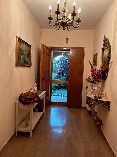 Casa con 6 locali in vendita in Cadelbosco Di Sopra