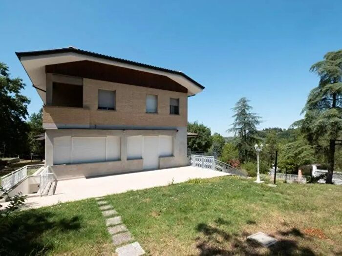 Casa con 12 locali in vendita in Via del Parco, Pianoro