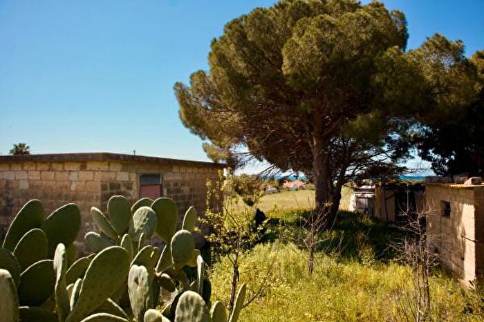 Casa bilocale in vendita in Contrada Pellegrino, Santa Croce Camerina