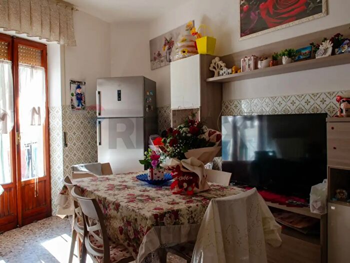 Appartamento trilocale in vendita in Via Ponticello, Crispiano