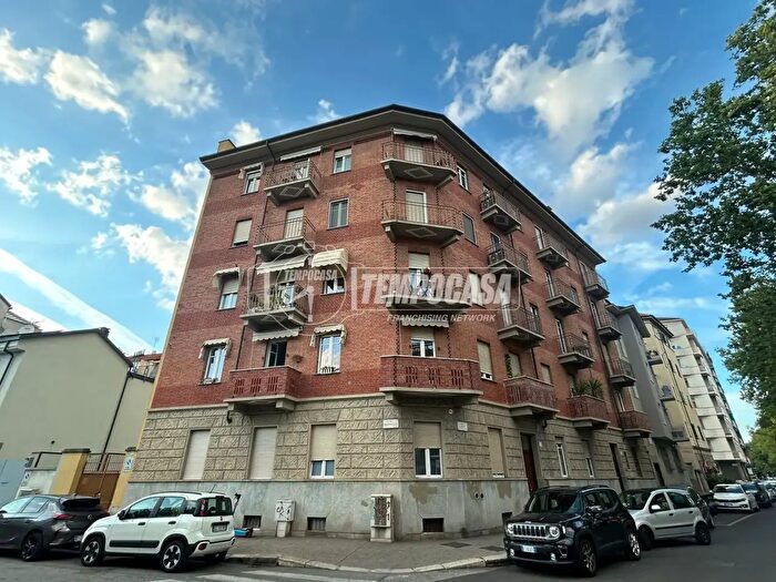 Appartamento trilocale in vendita in Corso Lione, Torino
