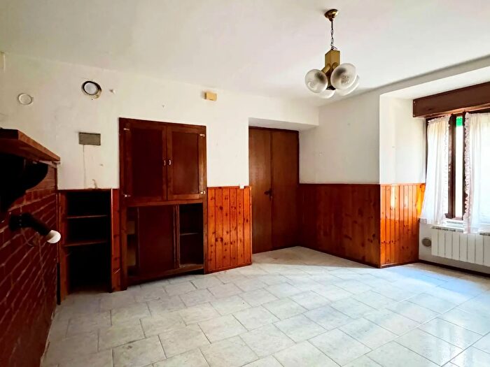 Appartamento bilocale in vendita in Via San Faustino, Capo Di Ponte