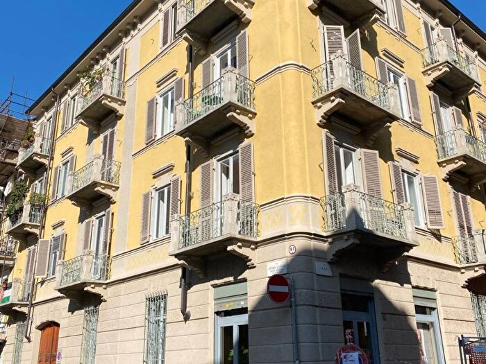 Appartamento trilocale in affitto in Via Caterina Segurana, Gran Madre Crimea, Torino