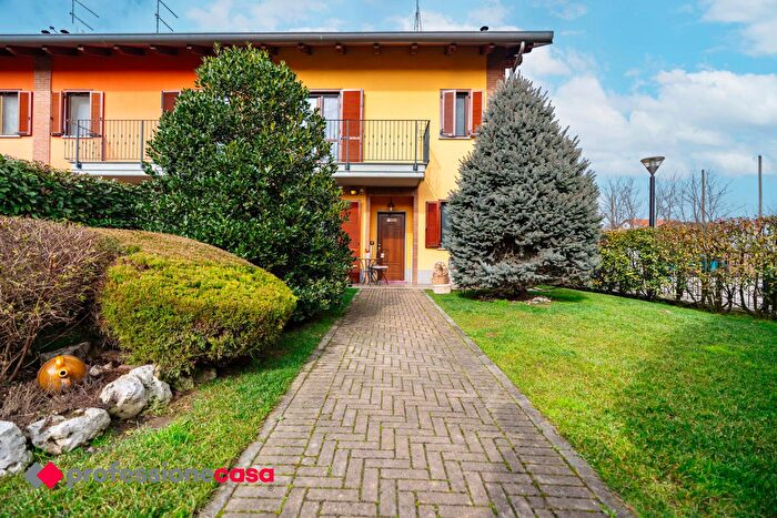 Casa con 7 locali in vendita in Strada Tetti Piatti, Moncalieri