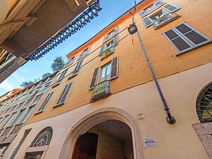 Appartamento bilocale in affitto in Via Medici, Carrobbio, Milano