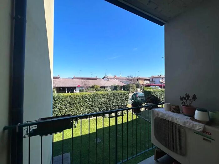 Appartamento trilocale in vendita in Via Paganini, Castel Mella