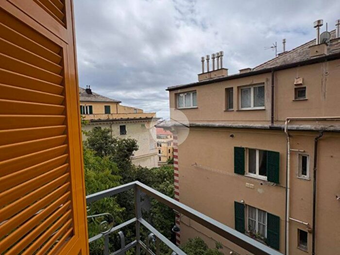 Appartamento con 5 locali in affitto in Corso Firenze, Castelletto, Genova