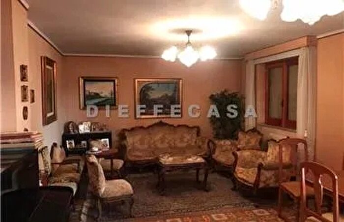 Appartamento con 5 locali in affitto in Piazza Mameli Marsala Tp, Marsala