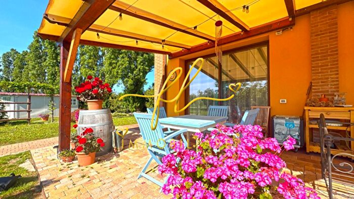 Casa quadrilocale in vendita in Campiglia Marittima