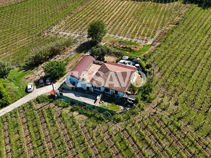 Casa con 7 locali in vendita in Contrada Cerreto, Miglianico