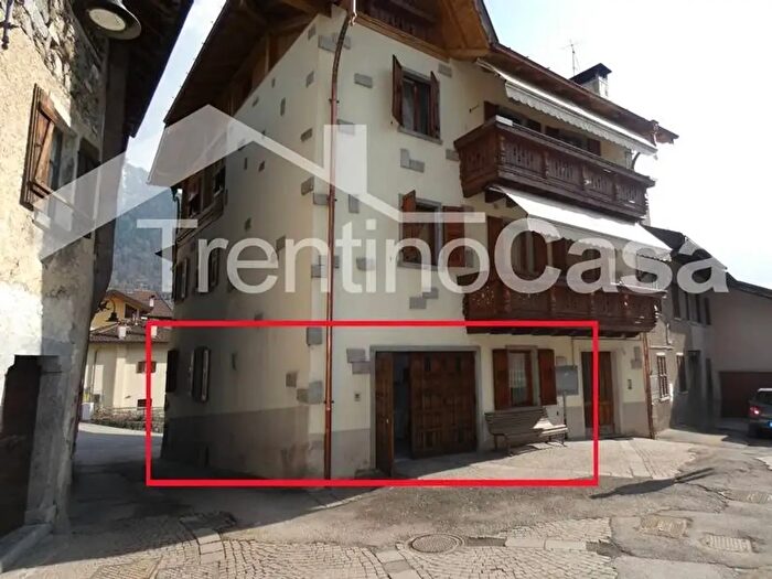 Appartamento trilocale in vendita in Via San Filippo, Sella Giudicarie