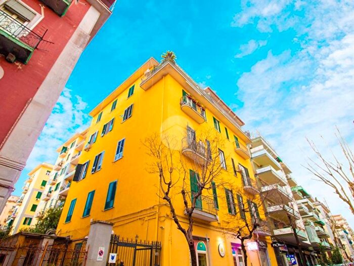Appartamento bilocale in affitto in Via Giovanni Merliani, Vomero, Napoli