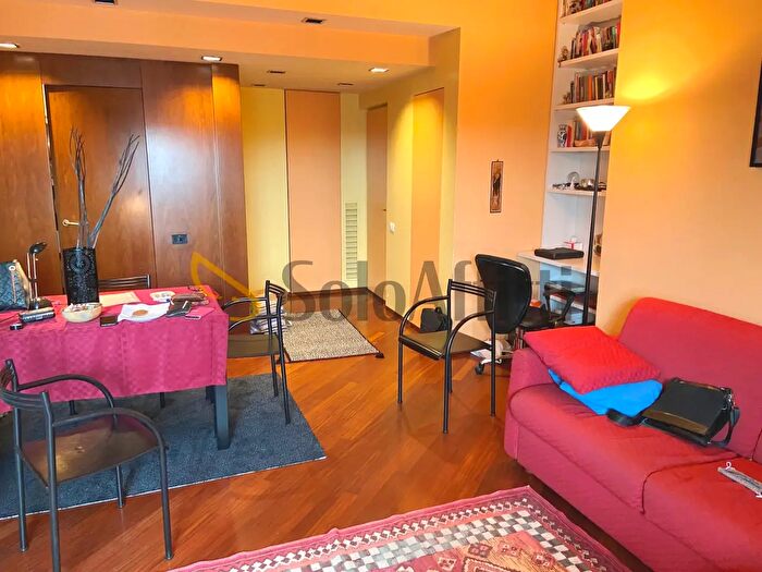 Appartamento bilocale in affitto in Via Teodosio, Milano