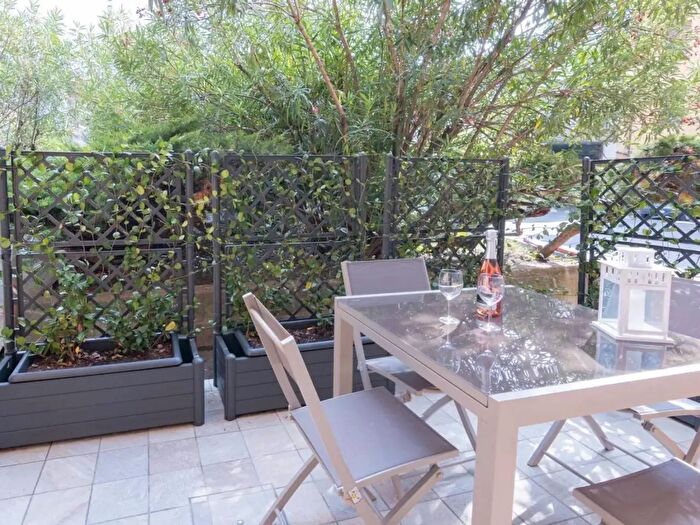 Appartamento trilocale in affitto in Via Borsieri, Como