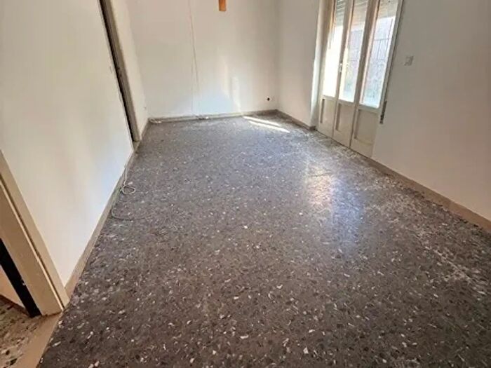 Appartamento con 6 locali in vendita in Camaiore