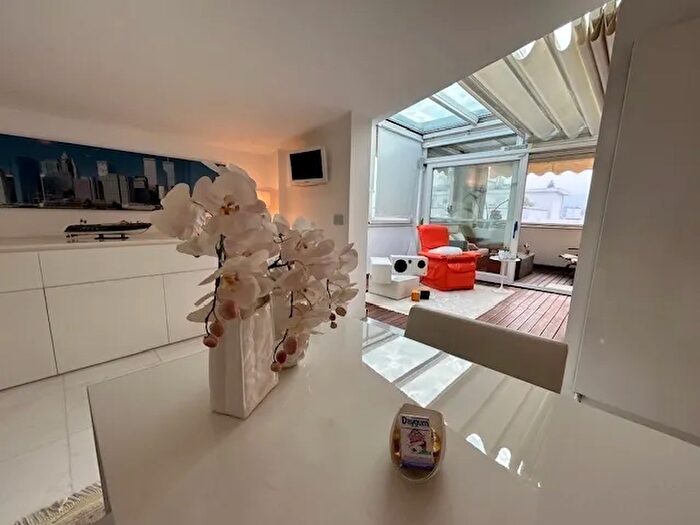 Appartamento quadrilocale in vendita in Viale G Leopardi, Riccione