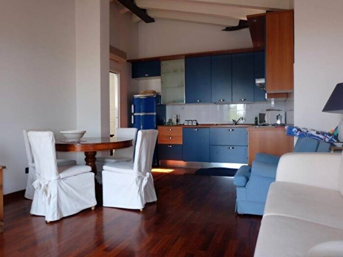 Appartamento bilocale in affitto in Via Guglielmo Marconi, Centro, Padenghe sul Garda