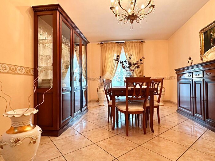 Appartamento trilocale in vendita in Via Michelangelo Merisi Caravaggio, Giugliano In Campania