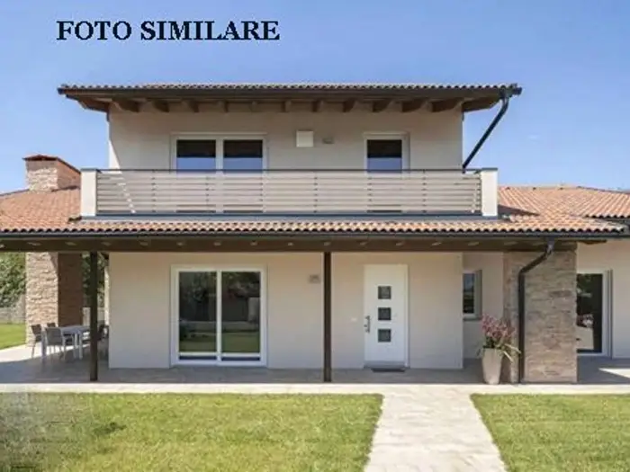 Casa con 6 locali in vendita in Santandrea, Rovato